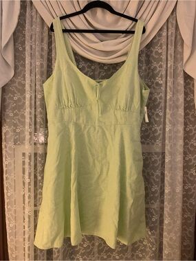 Old Navy Light Green Sleeveless Tie-Front Sundress
